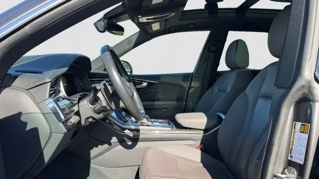 2021 Audi Q8 quattro Prestige 55 TFSI