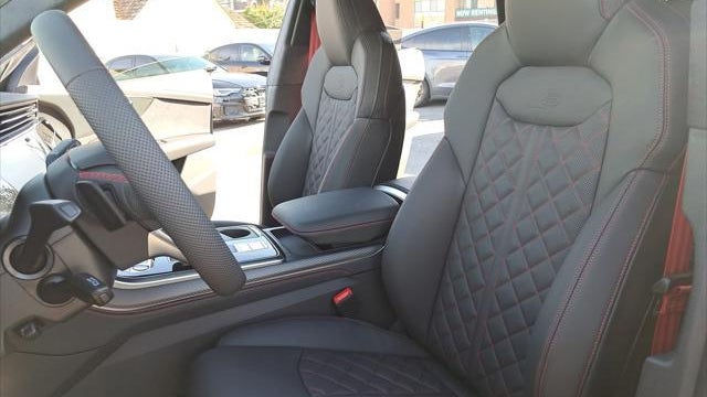 2026 Audi SQ8 4.0T quattro Prestige