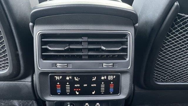 2023 Audi SQ8 4.0T quattro Prestige