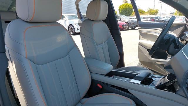 2024 Audi Q8 Sportback e-tron quattro Prestige S line