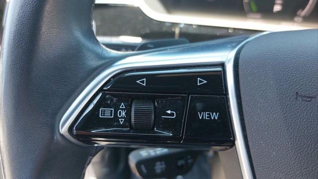 2024 Audi Q8 Sportback e-tron quattro Prestige S line