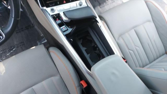 2024 Audi Q8 Sportback e-tron quattro Prestige S line