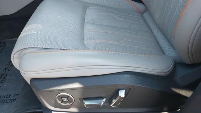 2024 Audi Q8 Sportback e-tron quattro Prestige S line