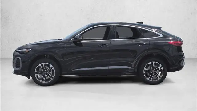 2026 Audi Q5 Sportback quattro Premium TFSI