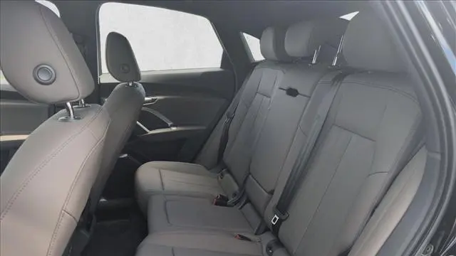 2026 Audi Q5 Sportback quattro Premium TFSI