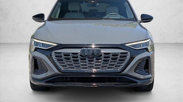 2024 Audi Q8 Sportback e-tron quattro Prestige S line