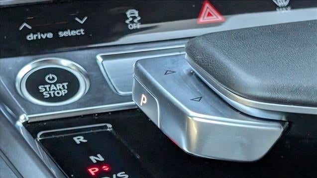2024 Audi Q8 Sportback e-tron quattro Prestige S line