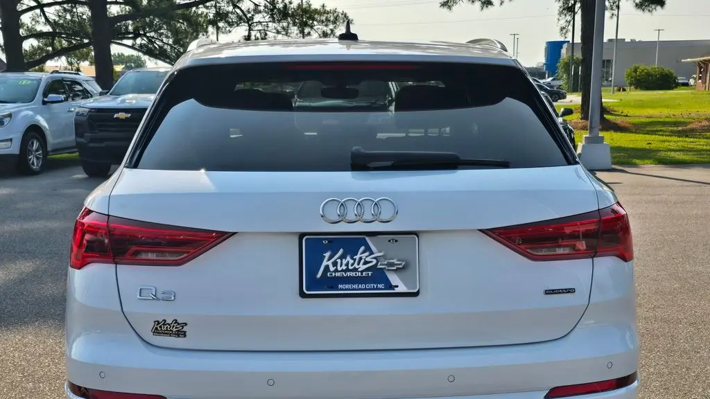 2023 Audi Q3 quattro S line Premium 45 TFSI