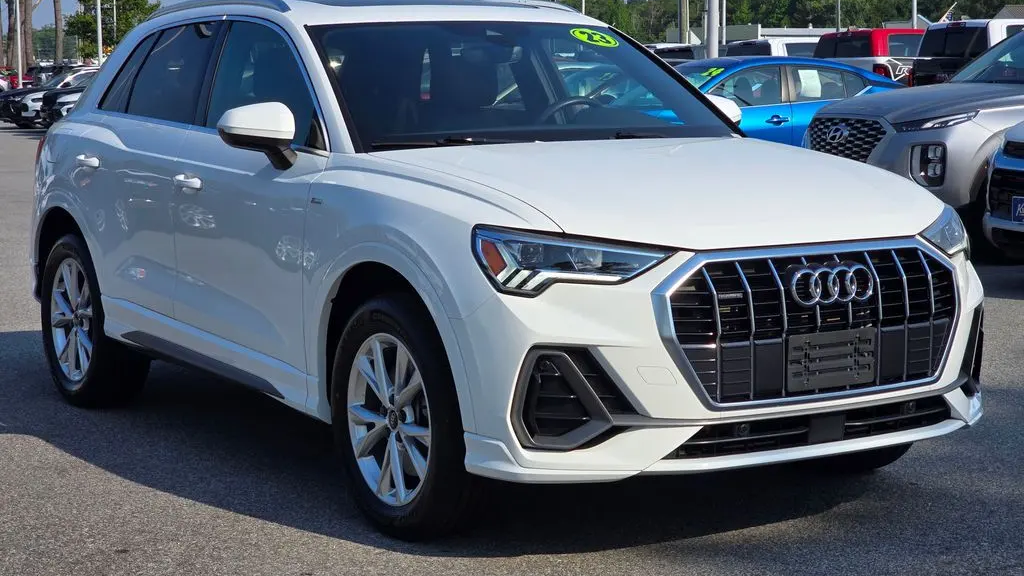 2023 Audi Q3 quattro S line Premium 45 TFSI
