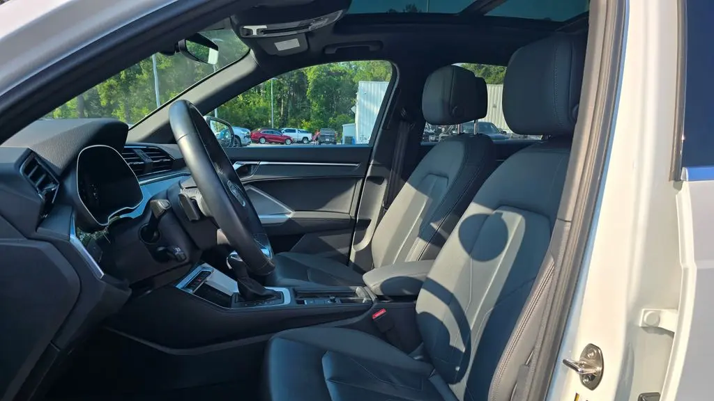 2023 Audi Q3 quattro S line Premium 45 TFSI