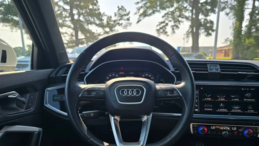 2023 Audi Q3 quattro S line Premium 45 TFSI