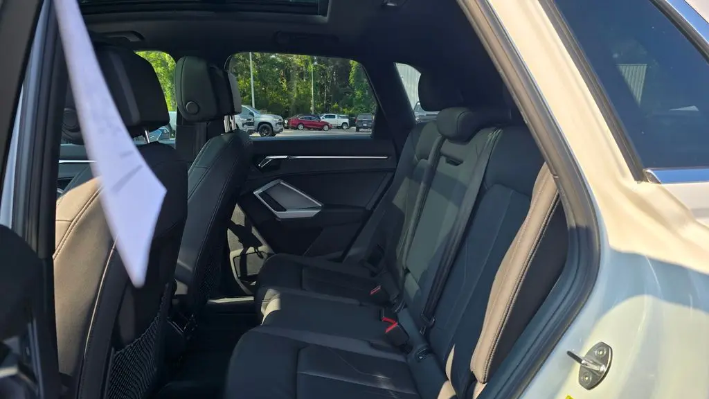 2023 Audi Q3 quattro S line Premium 45 TFSI