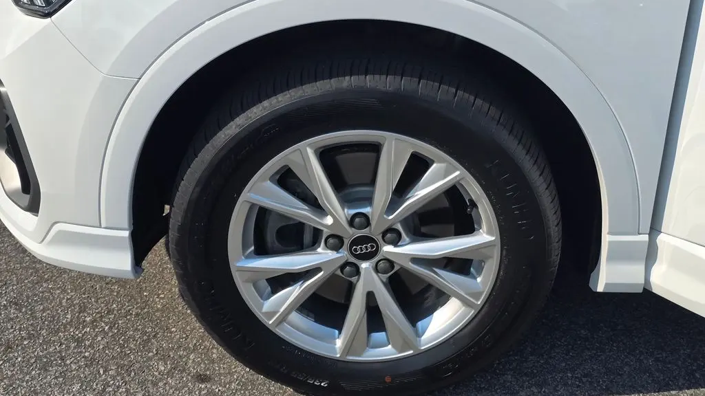 2023 Audi Q3 quattro S line Premium 45 TFSI