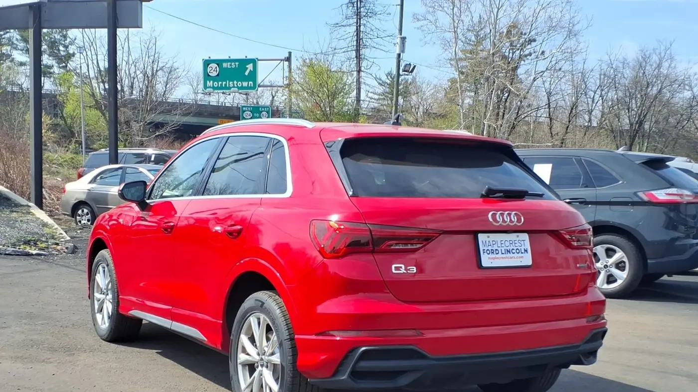 2023 Audi Q3 quattro S line Premium 45 TFSI