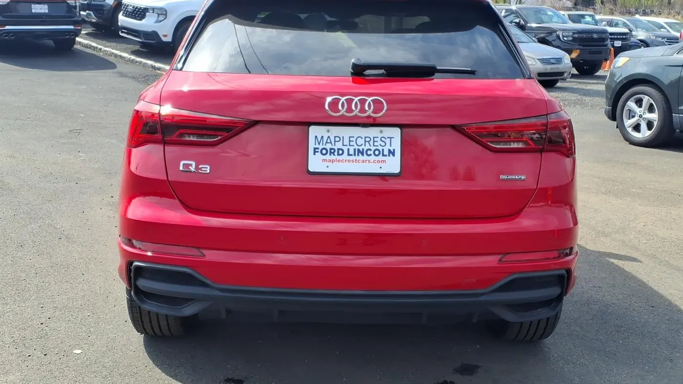 2023 Audi Q3 quattro S line Premium 45 TFSI