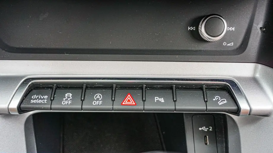 2025 Audi Q3 quattro S line Premium 45 TFSI