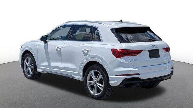 2022 Audi Q3 quattro S line Premium 45 TFSI