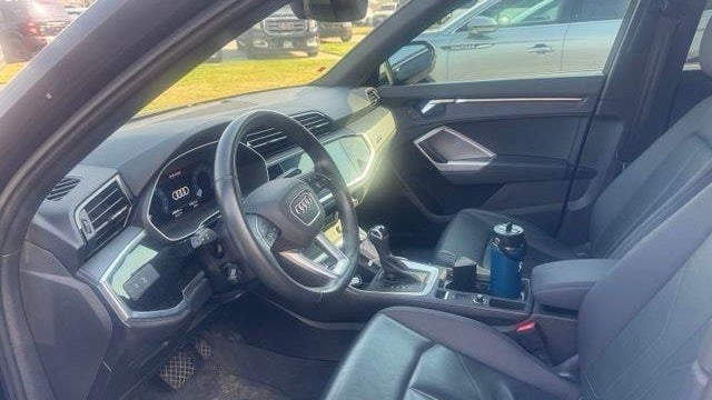 2023 Audi Q3 quattro S line Premium 45 TFSI