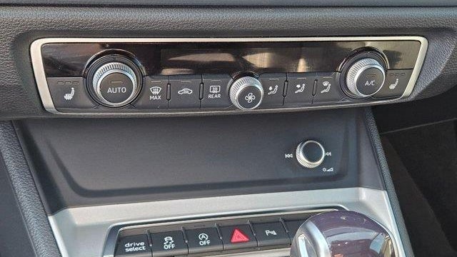 2023 Audi Q3 quattro S line Premium 45 TFSI