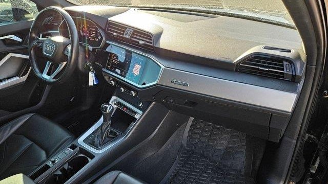 2023 Audi Q3 quattro S line Premium 45 TFSI
