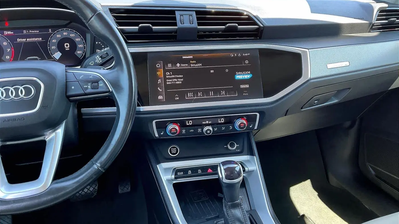 2024 Audi Q3 quattro S line Premium 45 TFSI