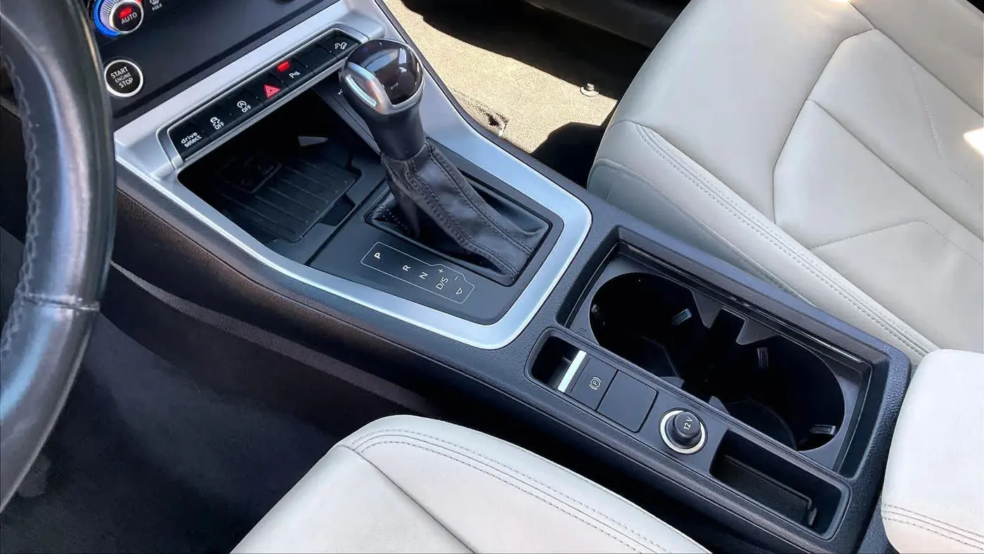 2024 Audi Q3 quattro S line Premium 45 TFSI