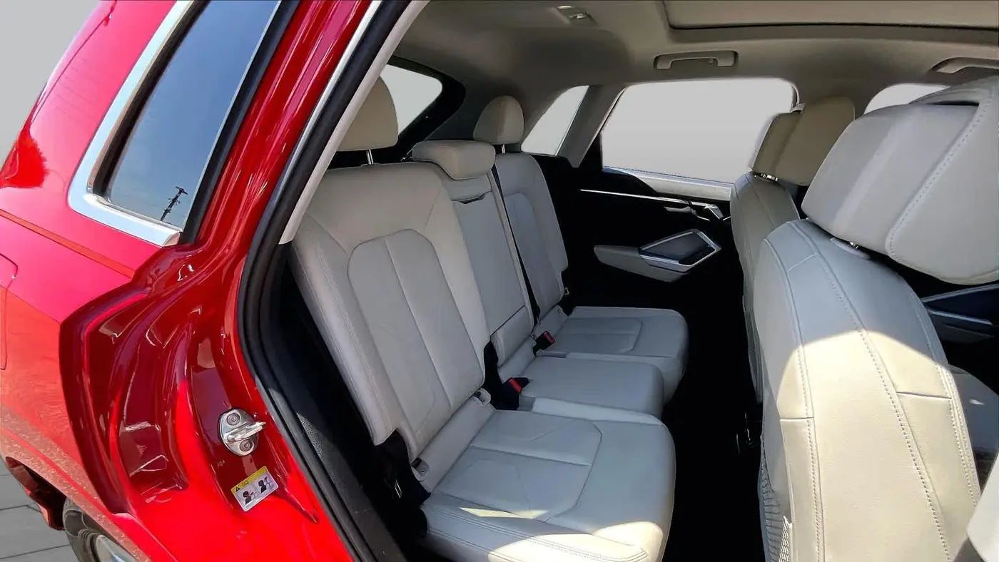 2024 Audi Q3 quattro S line Premium 45 TFSI
