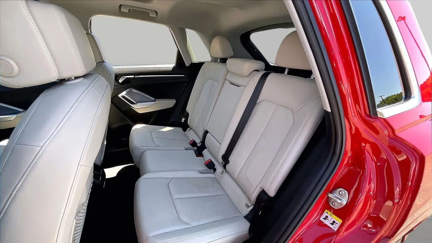 2024 Audi Q3 quattro S line Premium 45 TFSI