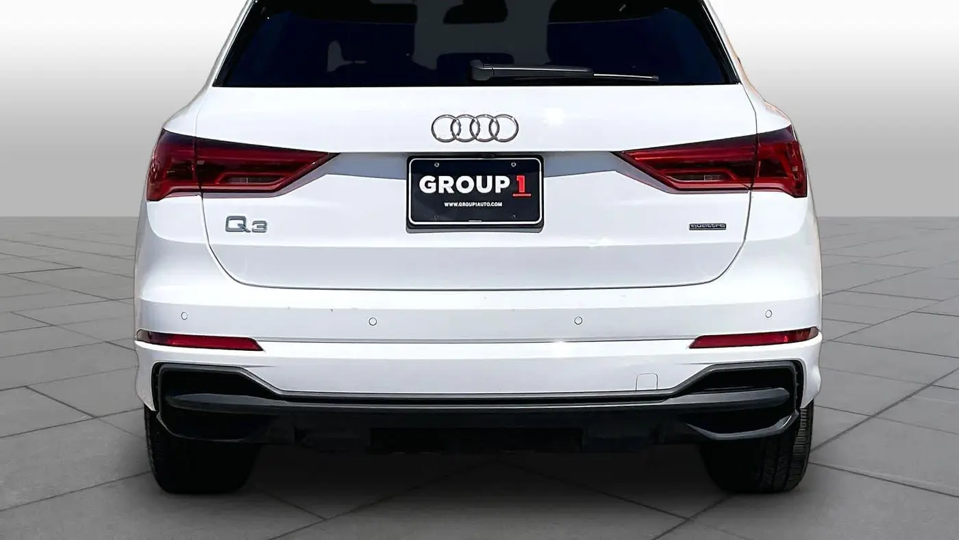 2024 Audi Q3 quattro S line Premium 45 TFSI