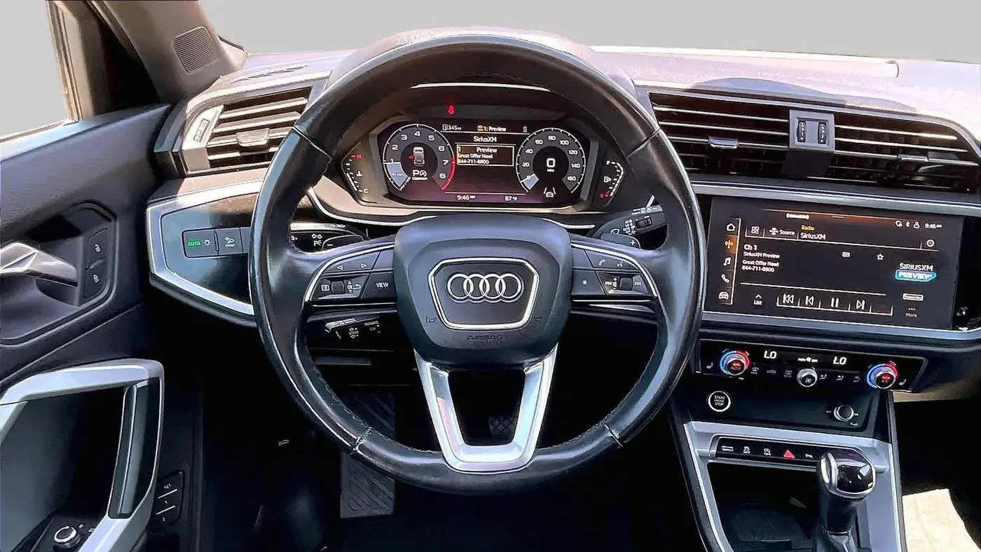 2024 Audi Q3 quattro S line Premium 45 TFSI