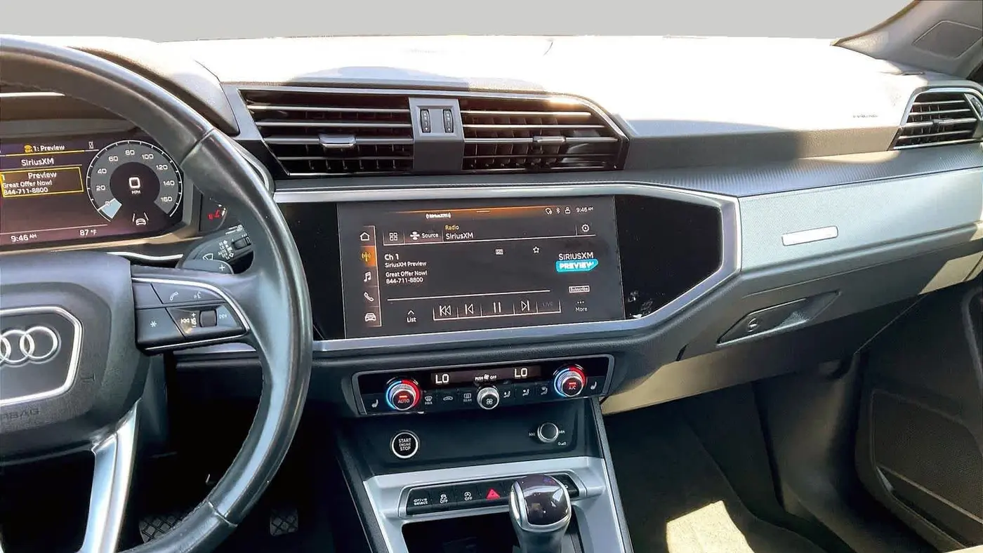 2024 Audi Q3 quattro S line Premium 45 TFSI