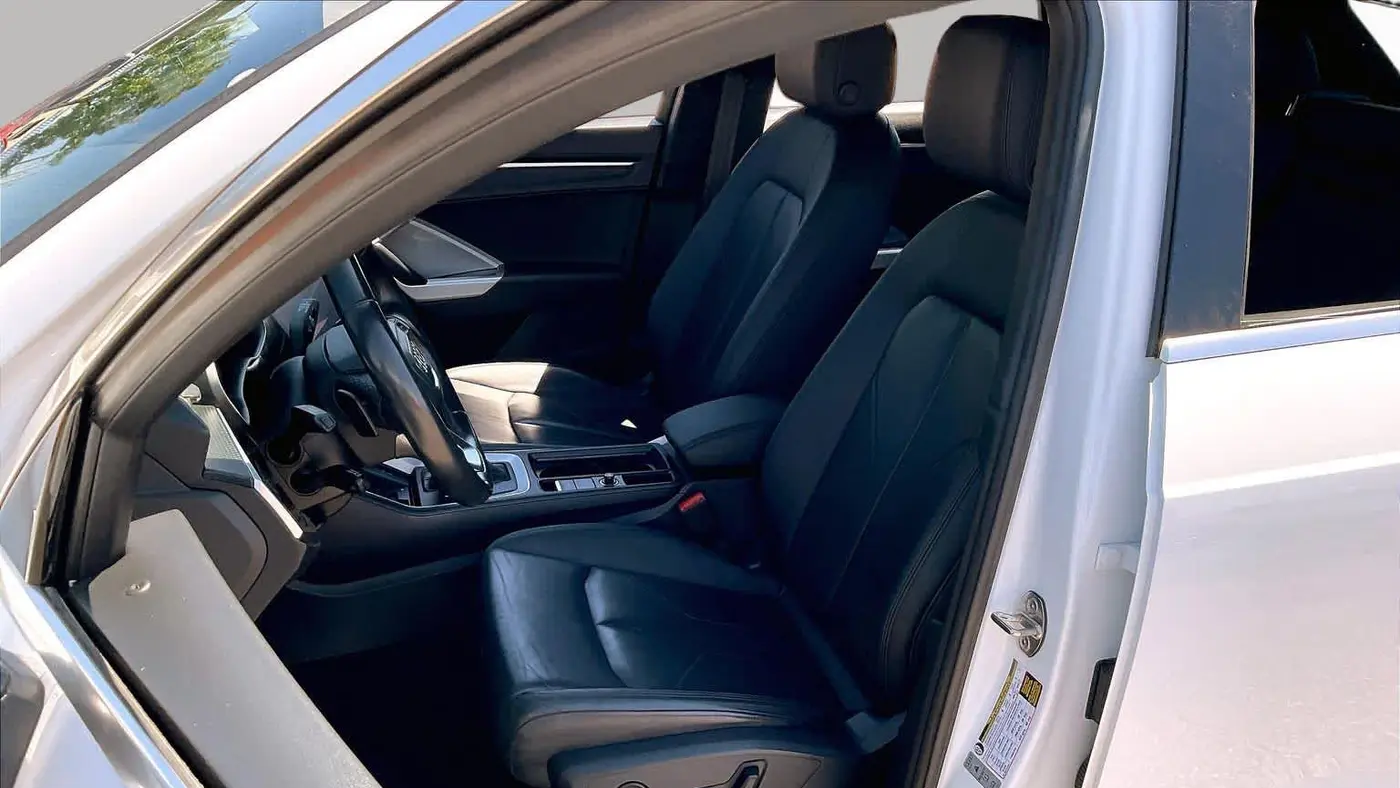 2024 Audi Q3 quattro S line Premium 45 TFSI