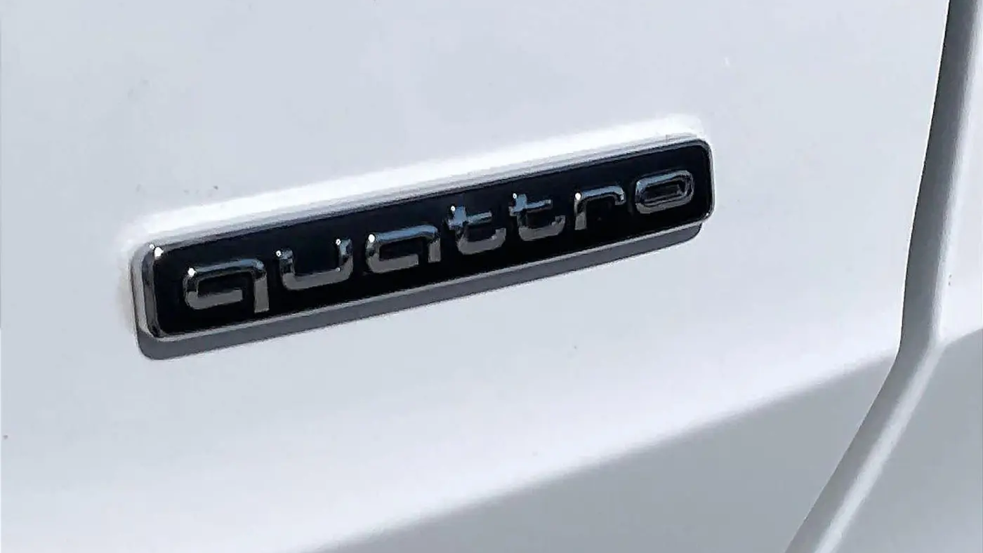 2024 Audi Q3 quattro S line Premium 45 TFSI
