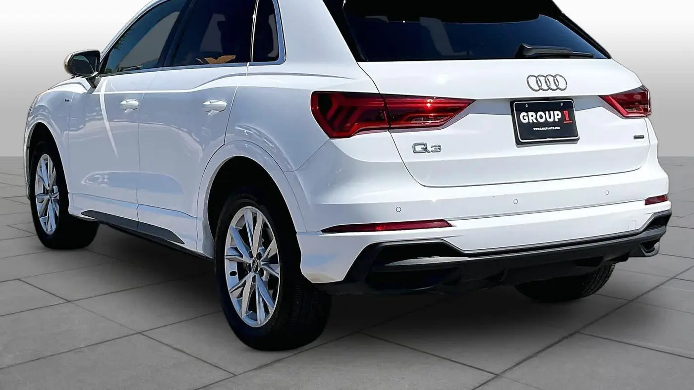 2024 Audi Q3 quattro S line Premium 45 TFSI