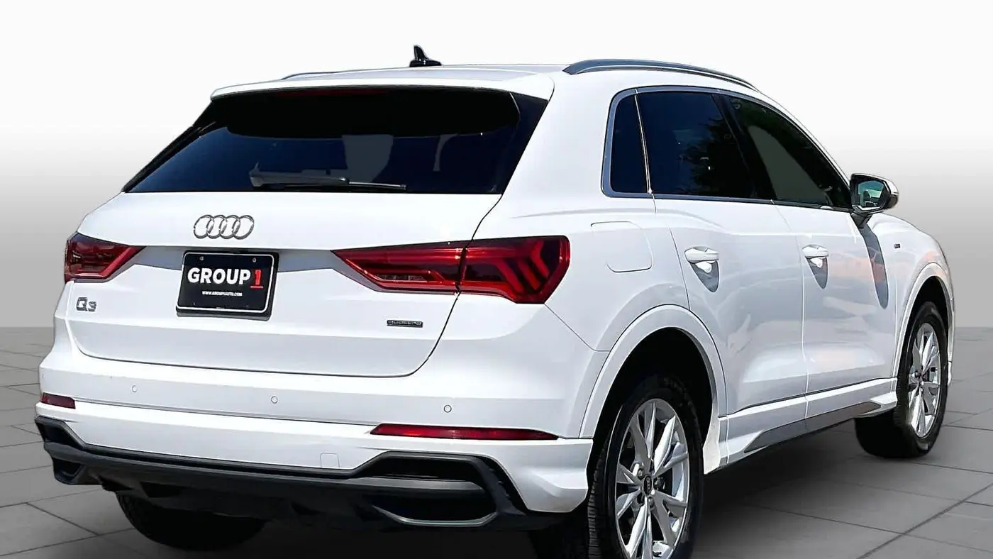 2024 Audi Q3 quattro S line Premium 45 TFSI