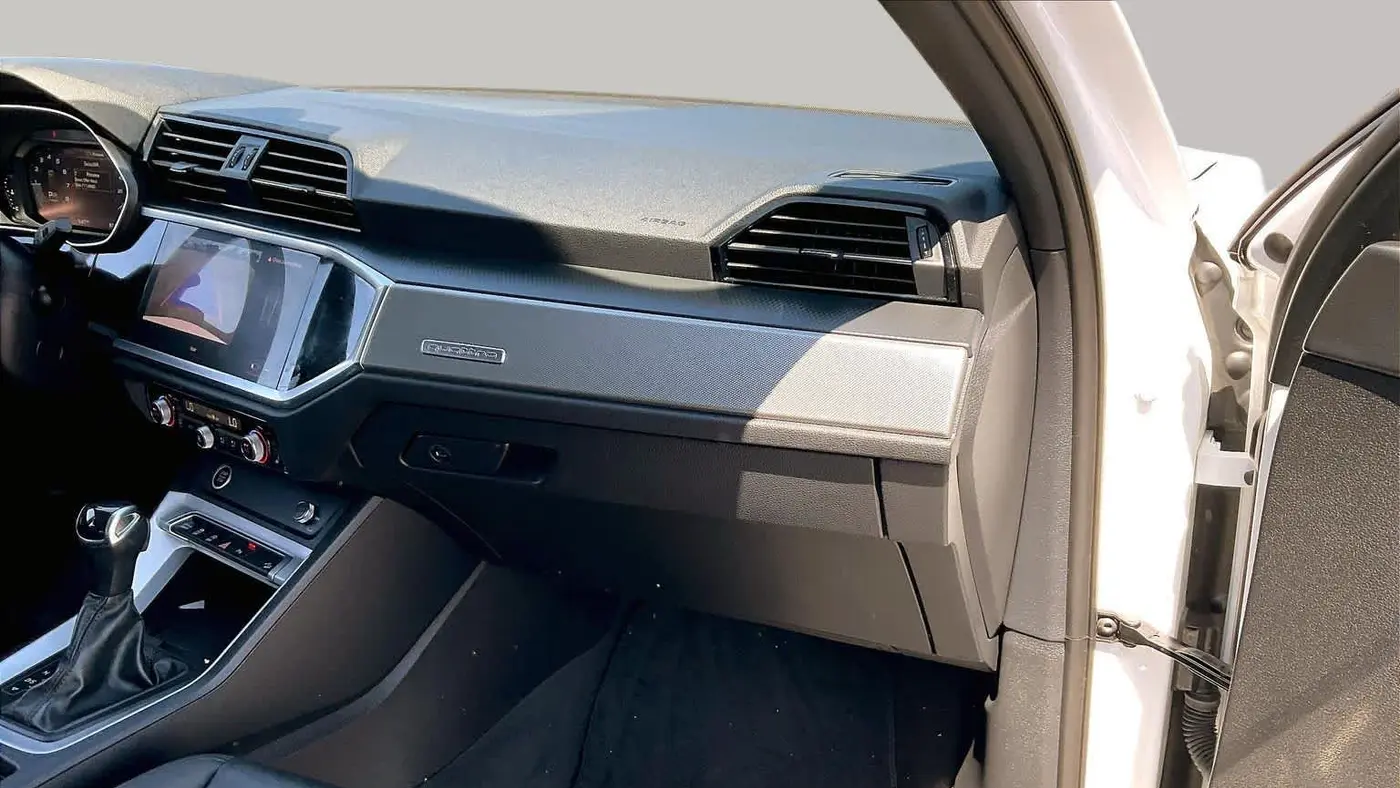 2024 Audi Q3 quattro S line Premium 45 TFSI
