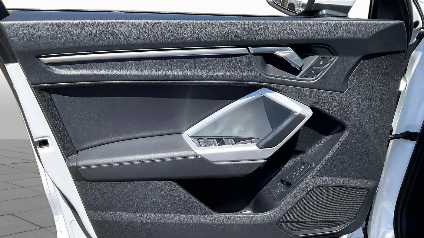 2024 Audi Q3 quattro S line Premium 45 TFSI