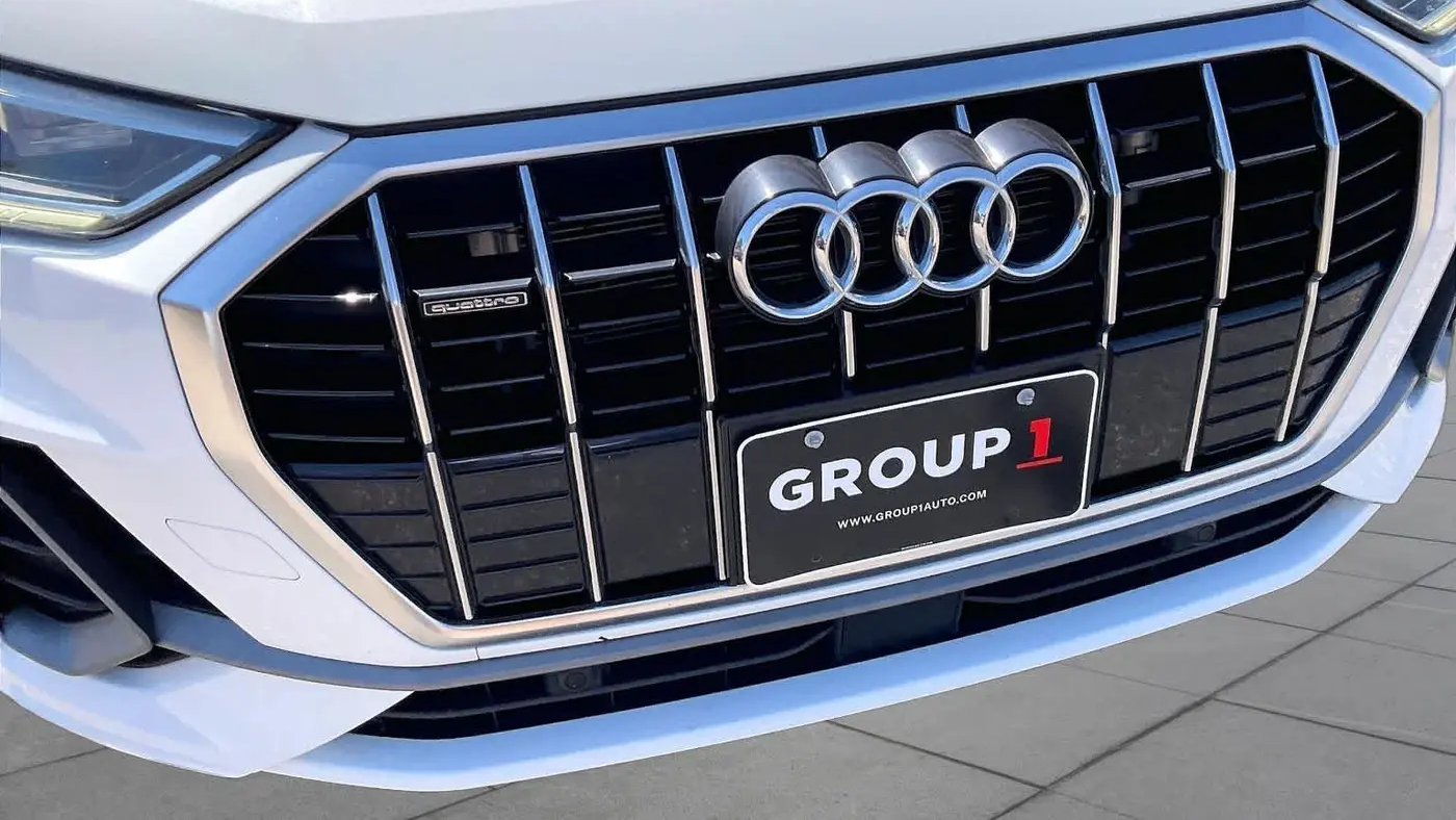 2024 Audi Q3 quattro S line Premium 45 TFSI