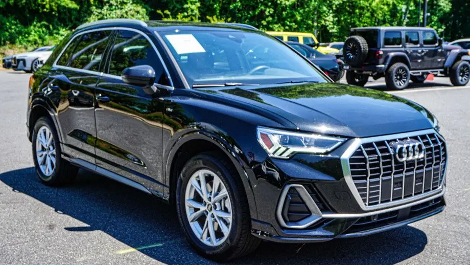 2025 Audi Q3 quattro S line Premium 45 TFSI