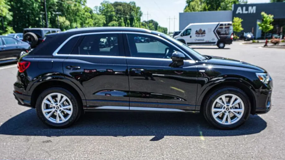 2025 Audi Q3 quattro S line Premium 45 TFSI