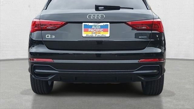 2022 Audi Q3 quattro S line Premium 45 TFSI