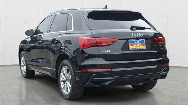 2022 Audi Q3 quattro S line Premium 45 TFSI