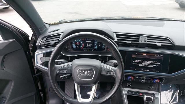 2022 Audi Q3 quattro S line Premium 45 TFSI