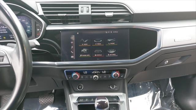 2022 Audi Q3 quattro S line Premium 45 TFSI