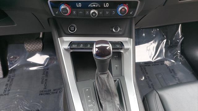 2022 Audi Q3 quattro S line Premium 45 TFSI