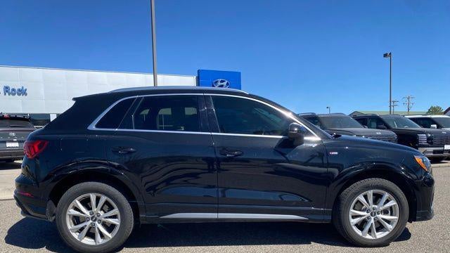 2022 Audi Q3 quattro S line Premium 45 TFSI