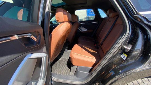 2022 Audi Q3 quattro S line Premium 45 TFSI