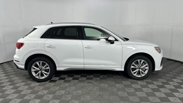 2025 Audi Q3 quattro S line Premium 45 TFSI