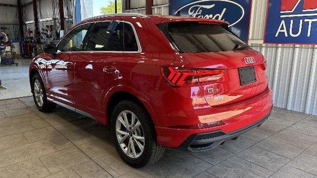 2024 Audi Q3 quattro S line Premium 45 TFSI