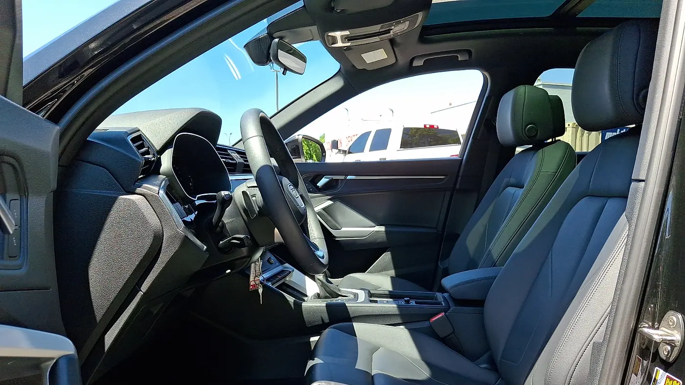 2025 Audi Q3 quattro S line Premium 45 TFSI